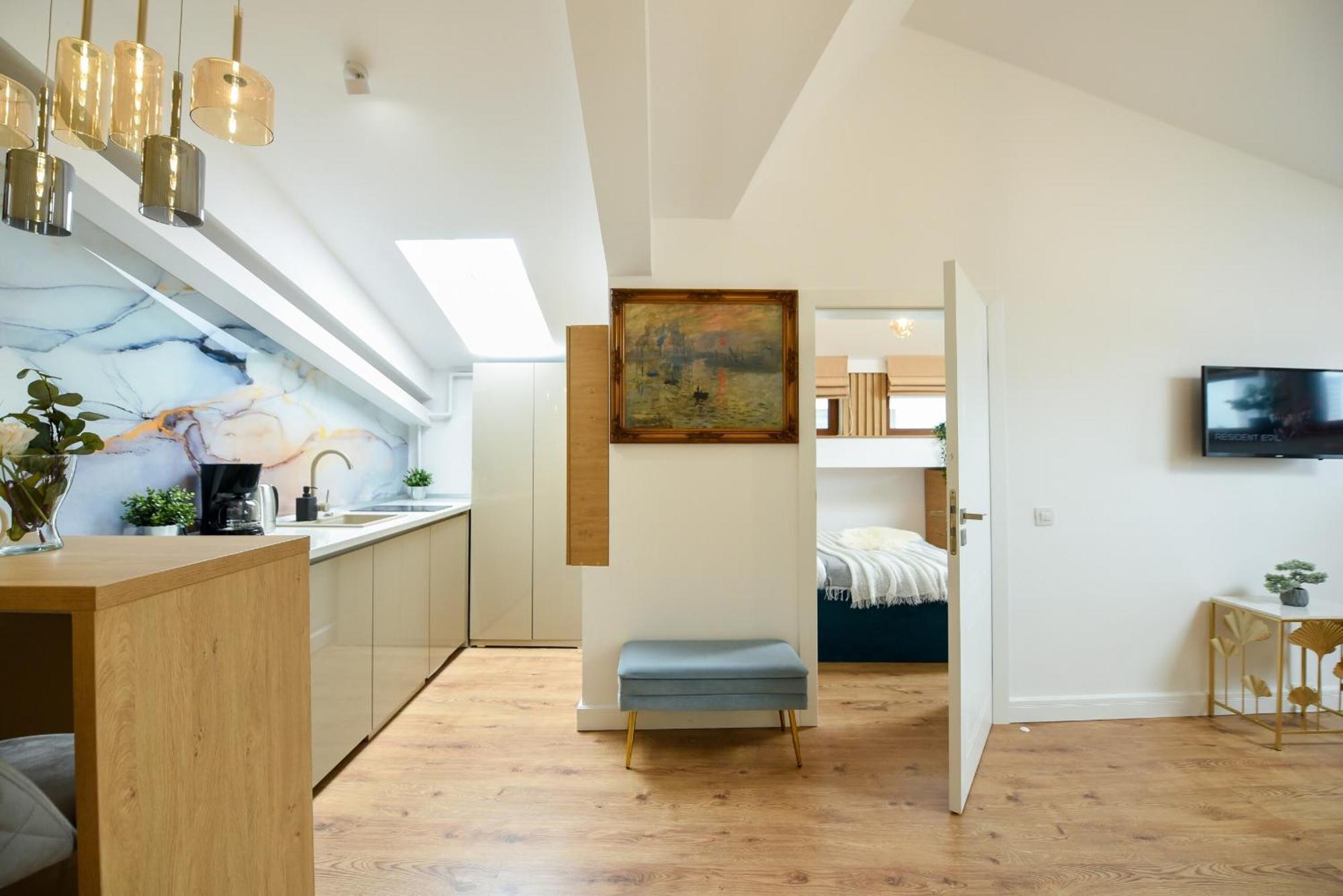 Home Away From Home - Modern & Cozy Apartments Near Vibrant Unirii Area Bucarest Chambre photo