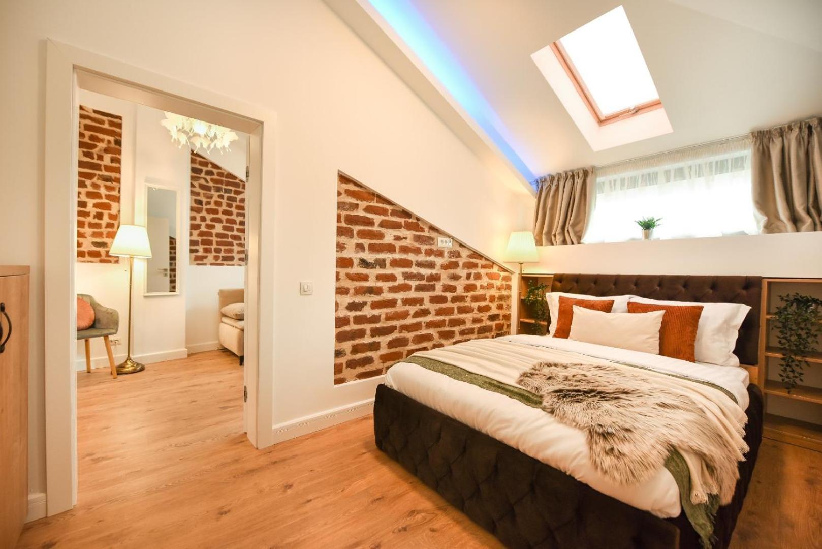 Home Away From Home - Modern & Cozy Apartments Near Vibrant Unirii Area Bucarest Chambre photo