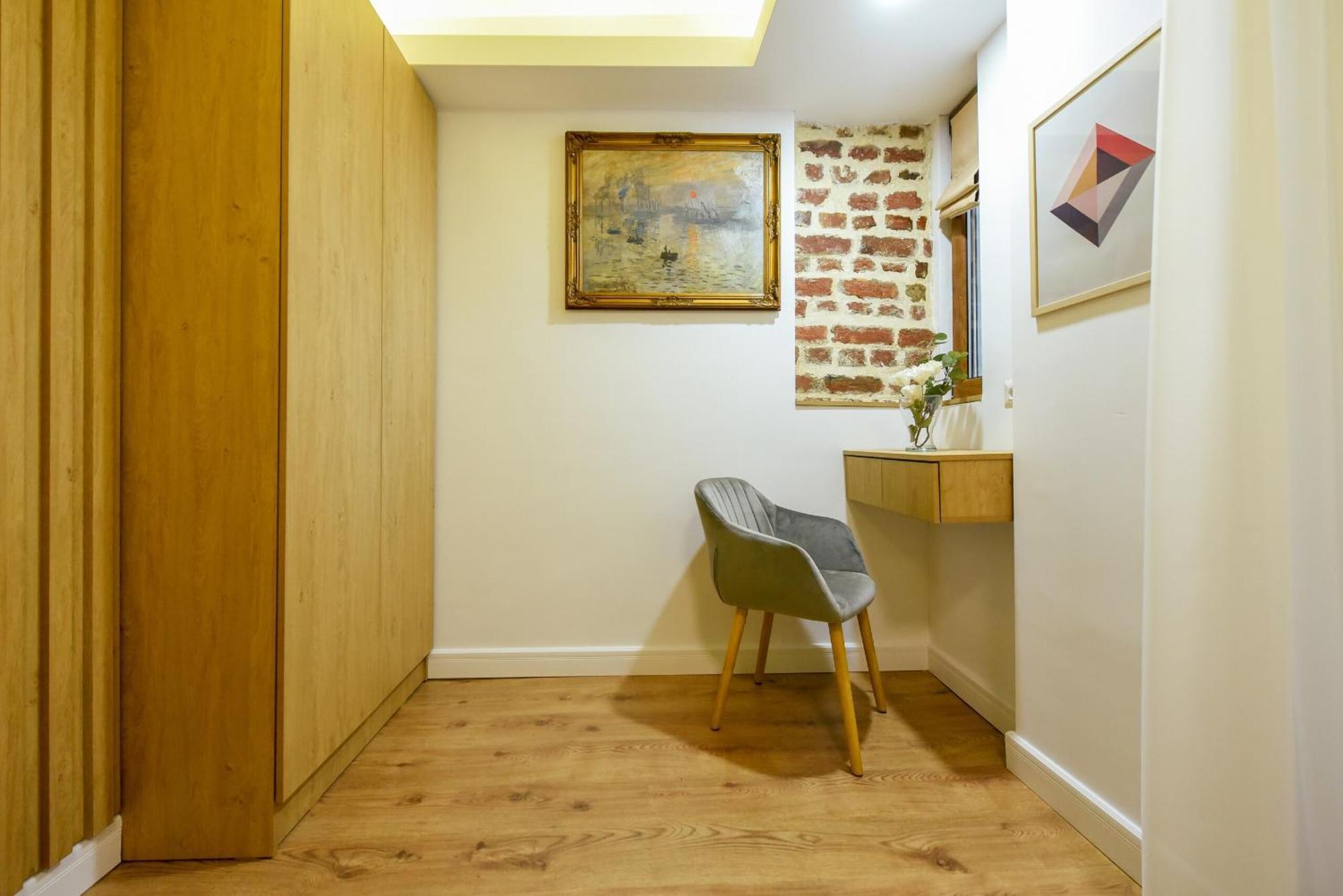Home Away From Home - Modern & Cozy Apartments Near Vibrant Unirii Area Bucarest Chambre photo