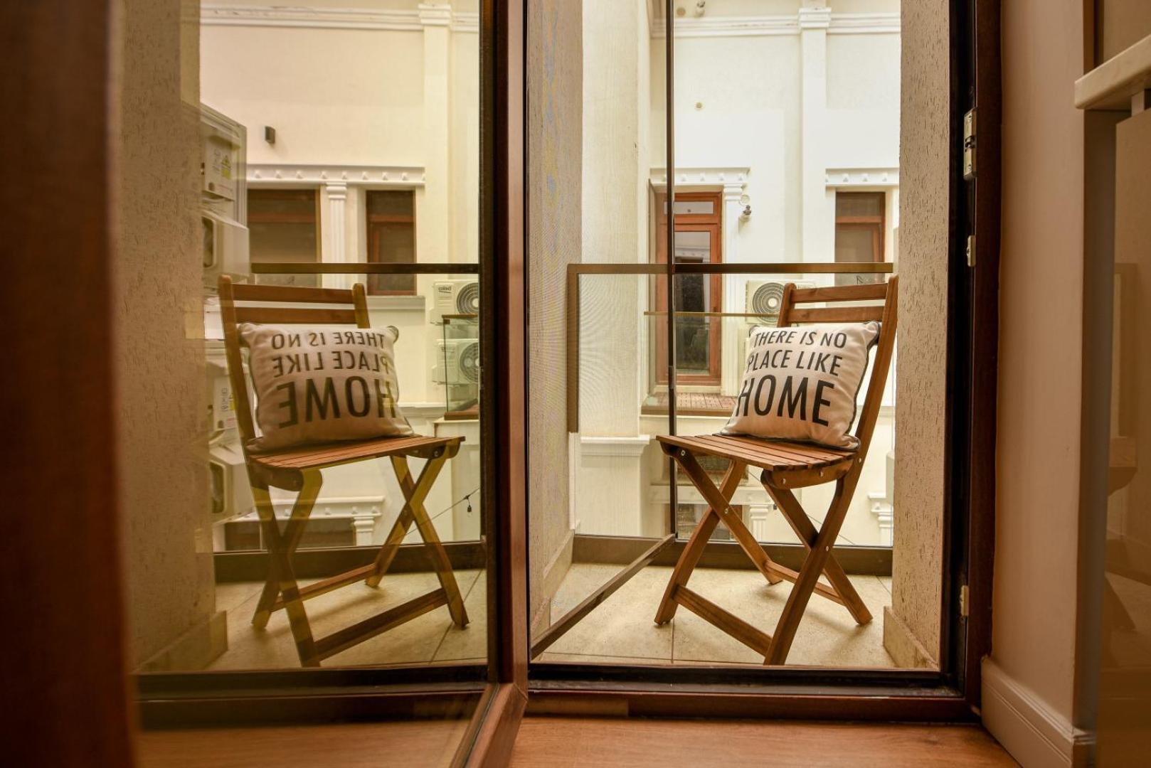 Home Away From Home - Modern & Cozy Apartments Near Vibrant Unirii Area Bucarest Chambre photo